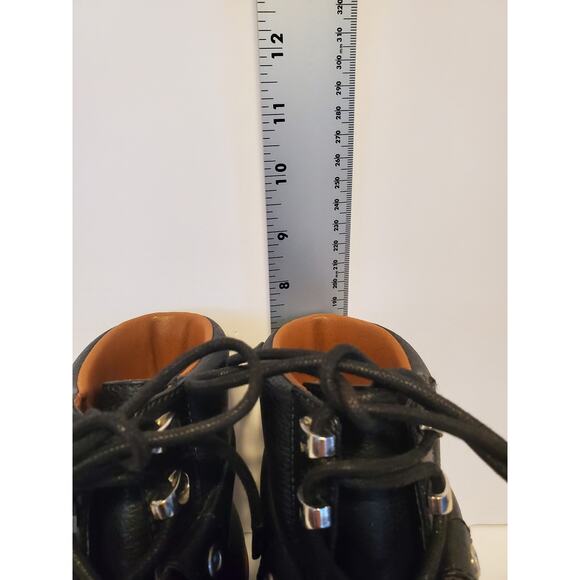 Indigo Rd. Woman's Combat boots Black Tan accents New Size 10 - Picture 9 of 9